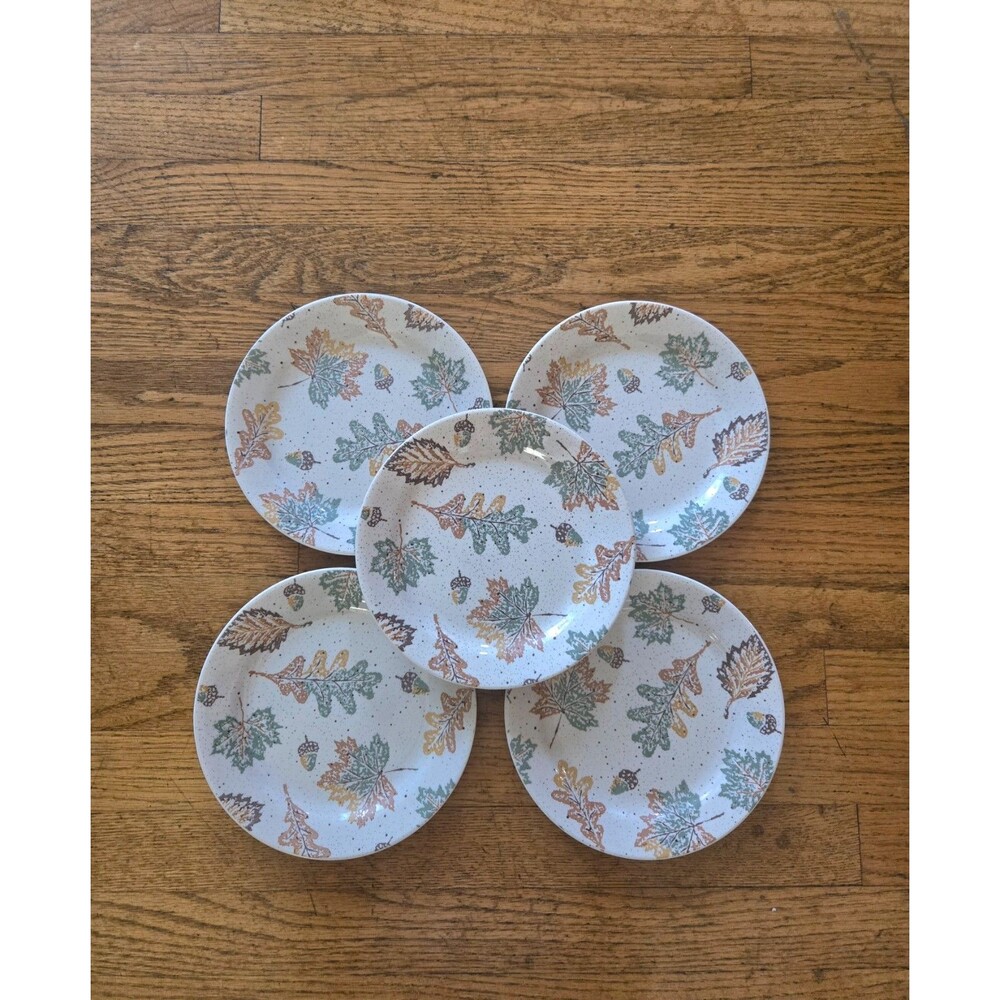 Vintage Corelle Leaf Set of 5 Salad Plates 7 1/4 Leaves Cream Background